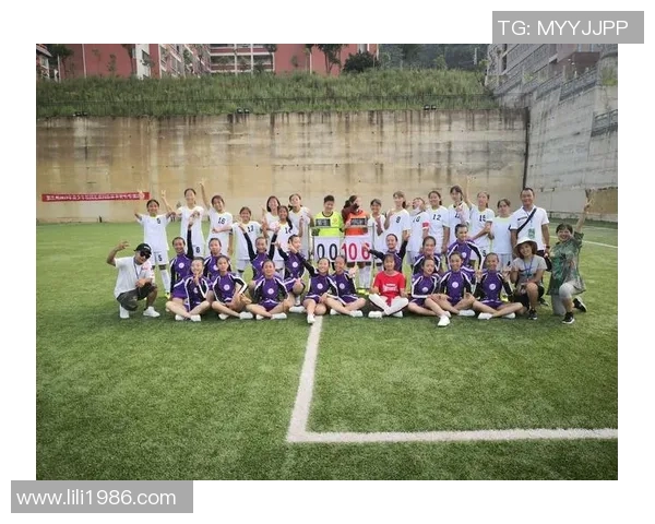 以足球星宿舍为核心打造青春拼搏与团结奋斗的激情校园故事